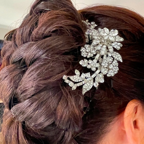 Camilla Christine Crystal Hair Comb - Picture 2 of 8